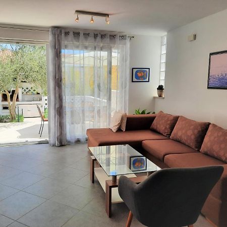 Apartment Mato Barbariga Zewnętrze zdjęcie